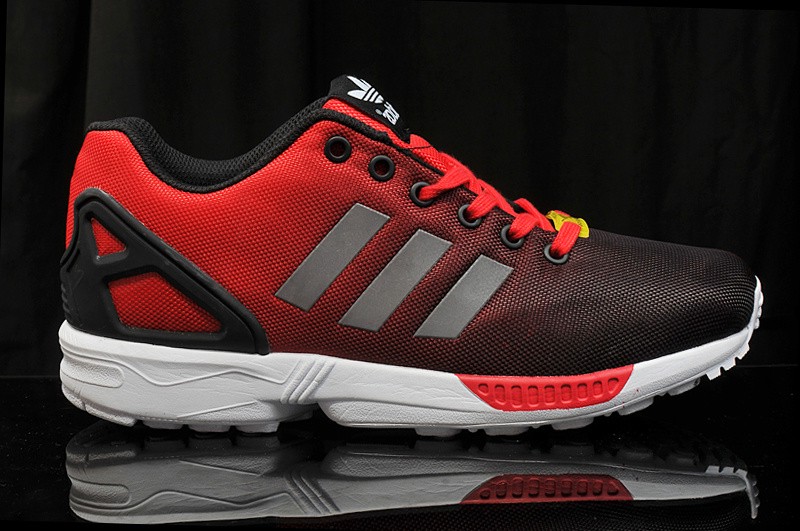 zx flux noir rouge